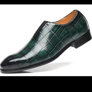 Elegant Green Crocodile Pattern Men's Oxfords
